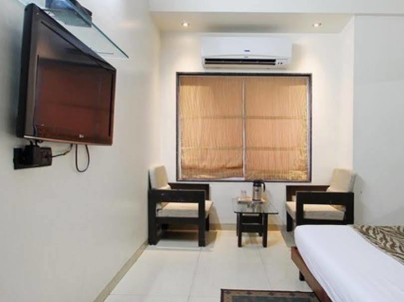 Treebo Trend Royal Kourt Aurangabad Hotel Екстериор снимка